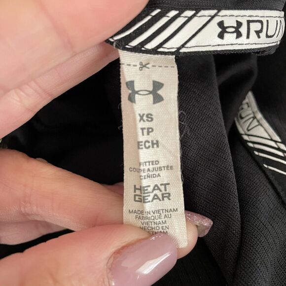 Under Armour Half Zip Pullover Black Active Running Womens Size X-Small - Picture 8 of 10